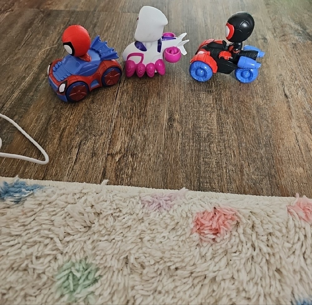 Marvel Spidey and His Amazing Friends Squad Racers, Includes Spidey, Miles Moral - Picture 2 of 3